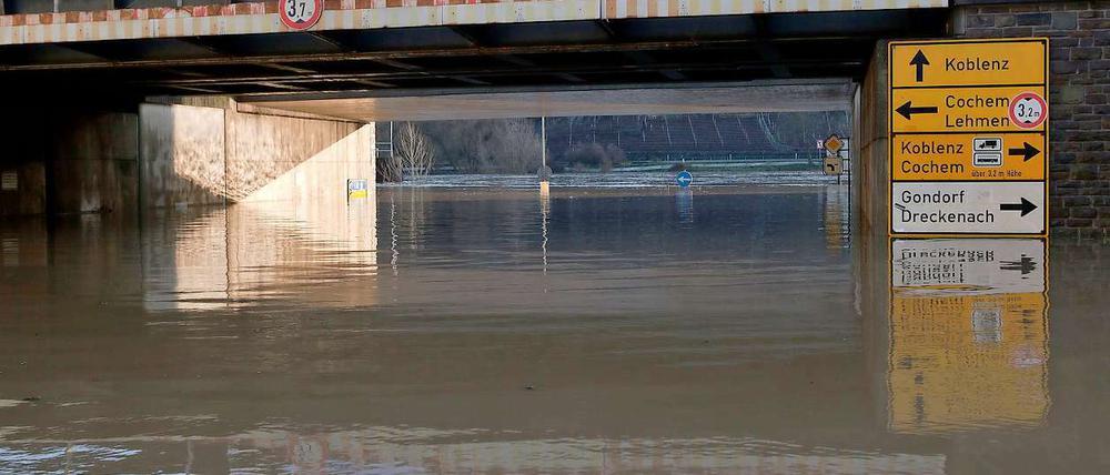 Diese Eisenbahnunterführung bei Kobern-Gondorf dient derzeit nur dem Wasser.