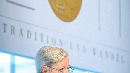 Bringschuld. Als Festredner hatte die Max-Planck-Gesellschaft den 90-jährigen Altbundeskanzler Helmut Schmidt gewonnen. 