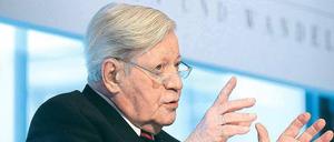 Bringschuld. Als Festredner hatte die Max-Planck-Gesellschaft den 90-jährigen Altbundeskanzler Helmut Schmidt gewonnen. 