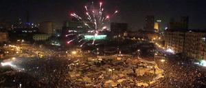 Hosni Mubarak ist Geschichte. Der Platz der Befreiung bebt. Auf dem Tahrir-Platz in Kairo feiern Tausende den Rücktritt des Präsidenten.