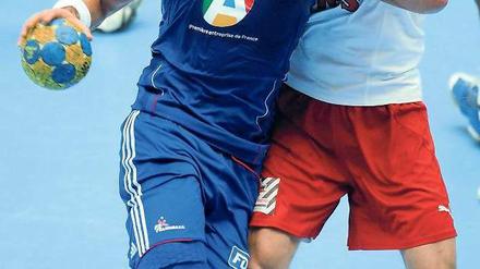 Nicht zu stoppen. Der Franzose Nikola Karabatic (links) spielte überragend. Foto: dpa