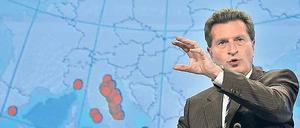 Auf Englisch? Kommissar Oettinger spricht über diverse Energieerzeugungsstätten in Europa.