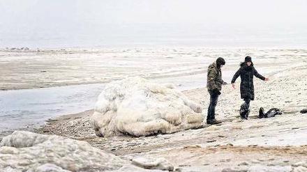 Eiskalte Furcht. Fiele der Golfstrom aus, sähe der Strand von Sylt häufiger so aus wie auf dieser Aufnahme vom Dezember. 