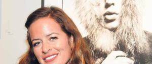 Gut aufgelegt. Jade Jagger (vor dem Foto ihres Vaters) ist als DJane gebucht.