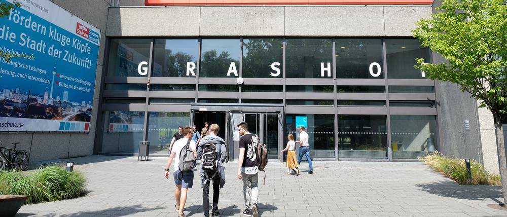 „Zukunft studieren“ ist das Motto der Beuth-Hochschule. Es gibt aber Studierende, die befürchten, an einem einzelnen Professor zu scheitern.