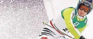 Pistenstaub. Felix Neureuther leistet sich einen dicken Fehler im ersten Durchgang des Riesenslaloms – am Ende landete er auf Rang 34.Foto: dpa