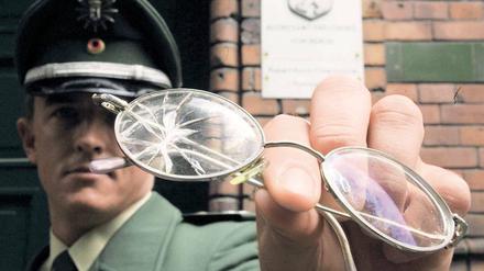 Corpus delicti. Gewaltprävention an Berlins Schulen ist nötig, deshalb hat die Polizei eine „operative Gruppe“ eingesetzt. Sie soll Attacken verhindern helfen. Foto: ddp