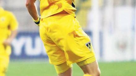 Grund zum Jubeln. Zoltan Stieber kam aus dem Nichts – und ist jetzt bester Vorbereiter der Zweiten Liga. Am Samstag spielt er mit Aachen gegen Hertha BSC. Foto: dpa
