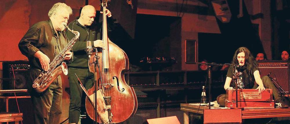 Hypnose und Rausch. Evan Parker &amp; Kammerflimmer Kollektief. 