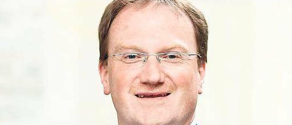 Lars P. Feld (44) wurde zum 1. März von Bundeswirtschaftsminister Rainer Brüderle (FDP) in den Wirtschafts-Sachverständigenrat der Bundesregierung berufen. Seine Fachgebiete sind Finanzpolitik und die Schattenwirtschaft.