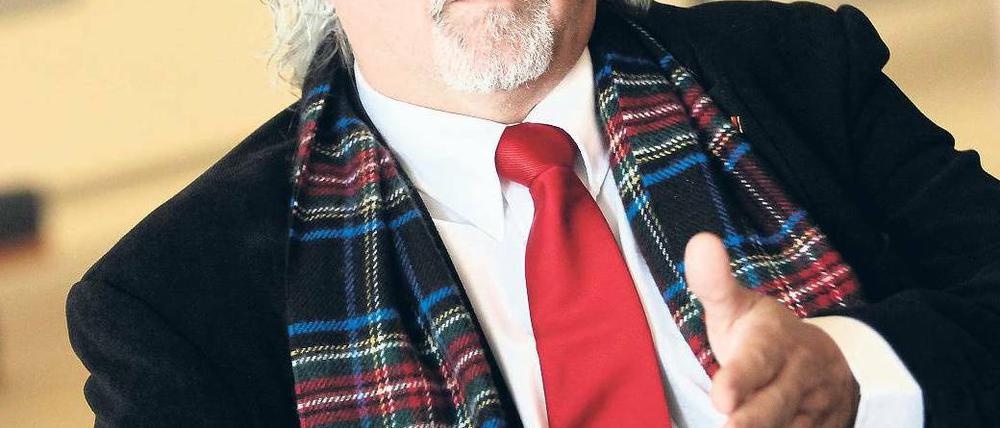 Donald Runnicles, 56, ist seit Herbst 2009 Generalmusikdirektor der Deutschen Oper Berlin. Zuvor hatte er als Chefdirigent an der Oper von San Fransciso gearbeitet. Der Brite dirigiert am 13. März die Neuinszenierung von Richard Wagners „Tristan und Isolde“ (Regie: Graham Vick) an der Deutschen Oper.Foto: Pablo Castagnola