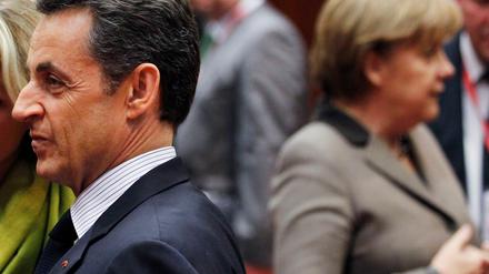 Nicolas Sarkozy erklärte, Frankreich sei gemeinsam mit Großbritannien zu gezielten Schlägen gegen das Gaddafi-Regime bereit.