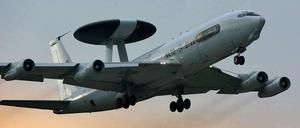 Schickt Deutschland Bundeswehrsoldaten in Awacs-Überwachungsflugzeugen über Afghanistan einsetzen, um so die Nato zu entlasten?