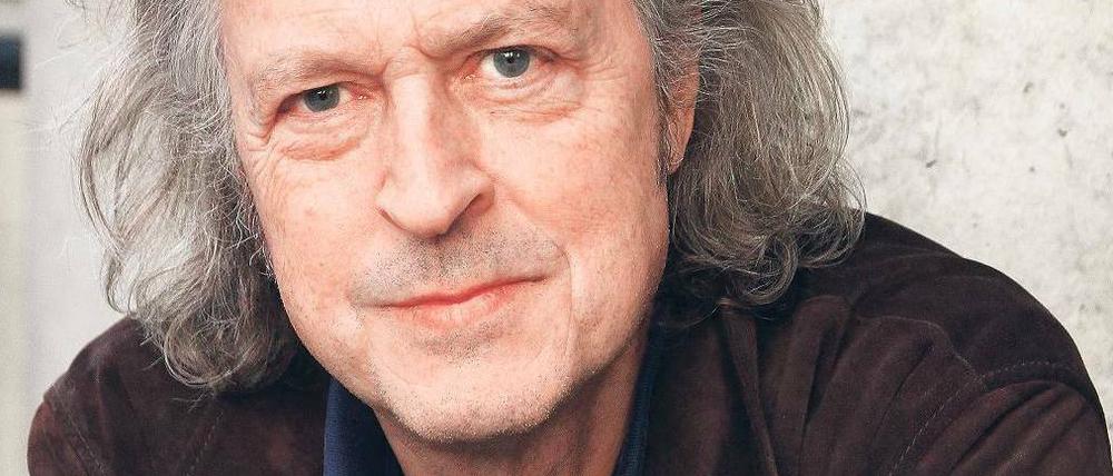 Kölsch-Rocker. Wolfgang Niedecken, Jahrgang 1951, studierte von 1970 bis 1976 Freie Malerei in Köln und ist das letzte Gründungmitglied bei der Band BAP, die ihren Durchbruch 1981 mit dem Album „Für usszeschnigge“ hatte. 