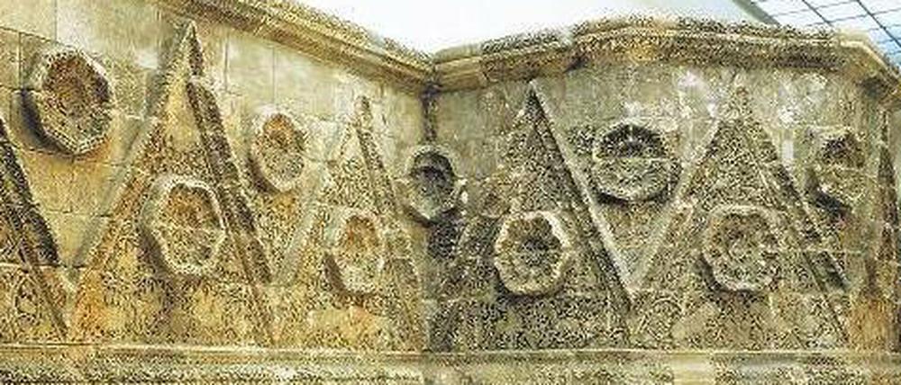 Kreuzpunkt der Kulturen: Die M’schatta- Fassade.