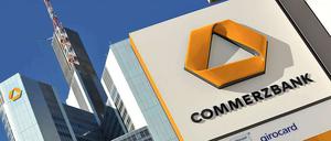 Die Commerzbank kündigte überraschend an, schon in wenigen Monaten einen Großteil der staatlich gewährten Staatshilfen zurückzuzahlen.