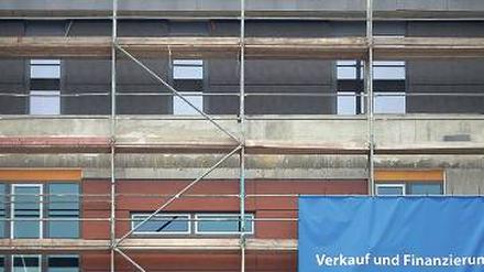 Auch Banken können sich übernehmen. Die deutschen Verbraucher müssen sich langfristig auf ein steigendes Zinsniveau einstellen.Foto: dpa