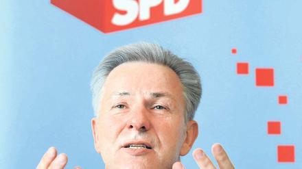 Spitzenkandidat. Erst am 13. Mai werden die Sozialdemokraten offiziell festlegen, dass Klaus Wowereit erneut für das Amt des Regierenden Bürgermeisters ins Rennen geht.
