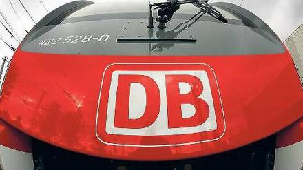 Rote Züge, schwarze Zahlen. 2010 haben alle Bahn-Sparten wieder Geld verdient, der Gewinn legte zweistellig zu. 