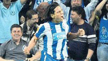 Sprung ins Halbfinale? Falcao und der FC Porto stehen vor dem Einzug in die nächste Runde der Europa League. Foto: AFP