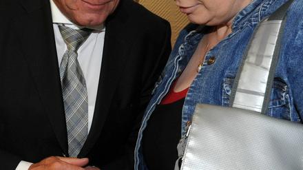 Umstritten. Die Linken-Parteichefs Klaus Ernst und Gesine Lötzsch.
