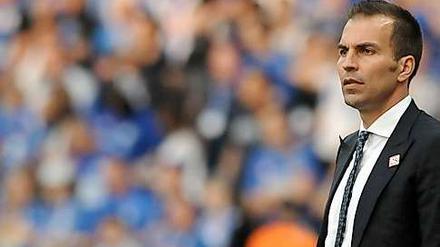 Hertha BSC Markus Babbel freut sich über den Finaleinzug von Kaka mit Braga - doch gegen Aue hätte er den Leihspieler gern zurück.