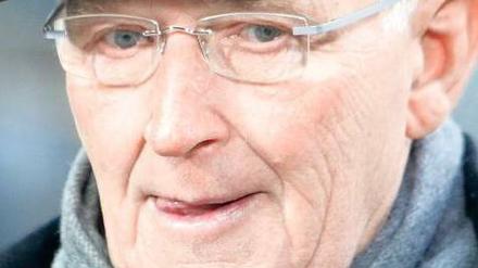 Alfred „Aki“ Schmidt, 75, wurde als Spieler mit Borussia Dortmund Meister, Pokalsieger und Europacupsieger. Foto: p-a/Sven Simon