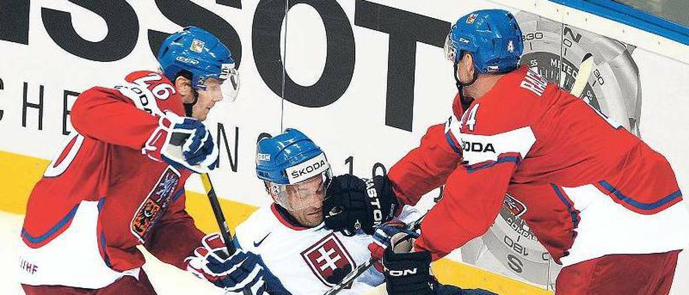 Check vom großen Bruder. Die Slowakei unterlag Tschechien mit 2:3.