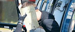 Festgenommen. Das Netzwerk um die drei Terrorverdächtigen sei „noch nicht zu 100 Prozent aufgeklärt“ gewesen, sagt BKA-Chef Ziercke.