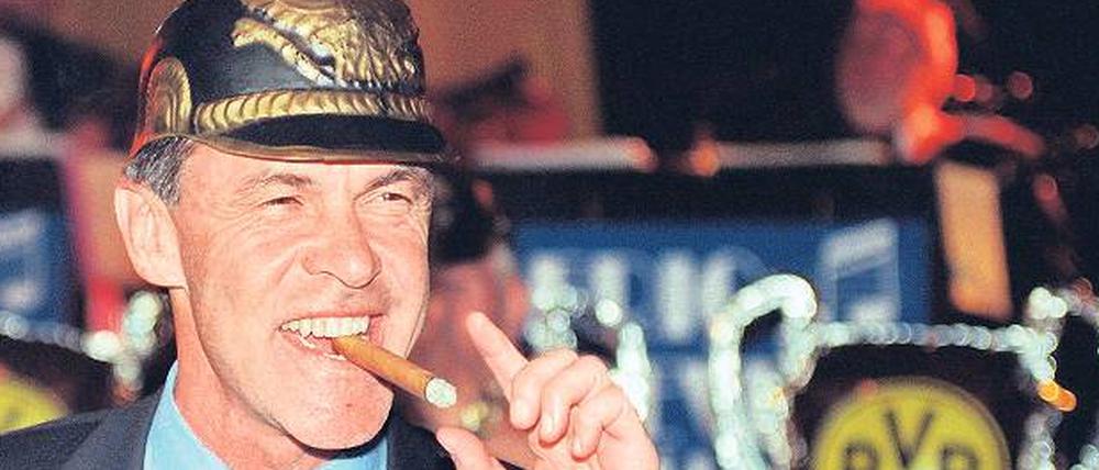 Ottmar Hitzfeld, 62, wurde mit dem BVB 1995 und 1996 Deutscher Meister. 1997 gewann er die Champions League und den Weltpokal.