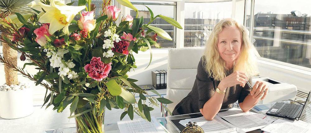 Schön hoch. Catherine Dussmann in ihrem gläsernen Büro unter dem Dach der Hauptverwaltung an der Friedrichstraße. 