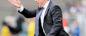 Schrei, wenn du kannst. Felix Magath und Wolfsburg retten sich.