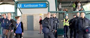 Präsenz auf U-Bahnhöfen zeigen. Aber reicht dafür auch das Personal bei der Polizei?