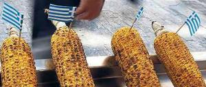 Griechenland ist angebrannt. Nach dem Willen der EU–Finanzminister sollen die Griechen noch mehr sparen – und Teile ihres Staatsvermögens verkaufen.