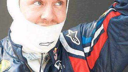 Die Gelegenheit beim Auspuff packen. Die Formel 1 ist entschlossen, Sebastian Vettel in Zukunft das Siegen zu erschweren – der Spannung wegen. 