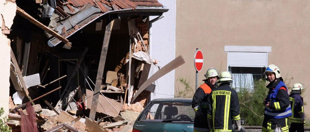Bei der Explosion wurde die Front des Hauses weggesprengt.