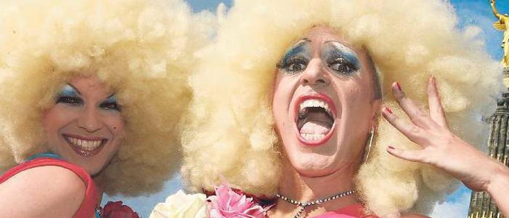 Inszenierung des „Selfsex“. Viele Tabus sind in den westlichen Gesellschaften gefallen. Ein Backlash ist aber möglich. Folgen die Leute in der Wirtschaftskrise einem charismatischen Blender, ist wieder mit dem Schlimmsten zu rechnen, sagt Volkmar Sigusch.