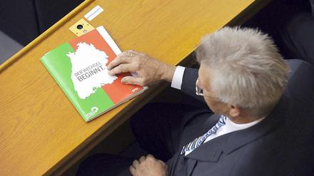 Zäsur in Baden-Württemberg: Der Machtwechsel fällt in Deutschlands Parteienlandschaft selten so spektakulär aus wie in Stuttgart.