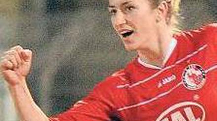 London calling! Bianca Schmidt ist, wo Schalke gern gewesen wäre. Foto: dpa