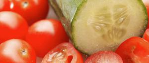 Das Robert-Koch-Institut warnt vor dem verzehr von Salatgurken, Tomaten und Blattsalat aus Norddeutschland.