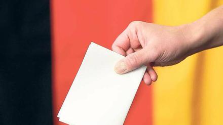 Jede Stimme zählt. Das Hin und Her um die Reform des Wahlrechts zieht sich hin. Die Opposition setzt die Koalitionsfraktionen mit eigenen Anträgen unter Druck. Die behaupten, es gehe ihnen nur noch um die Feinabstimmung. 