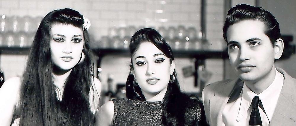Kitty, Daisy &amp; Lewis