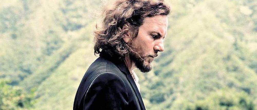 Tenor-Ukulele an der Hand eines Promis: Auch Eddie Vedder hat die Ukulele nun für sich entdeckt - und veröffentlichte für sie gleich ein eigenes Album.
