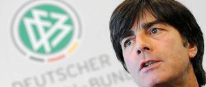Trainer, angesäuert. Joachim Löw hat so seine Probleme mit dem internationalen Terminkalender.