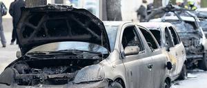 Brandserie. 2009 zündeten mutmaßlich Linksextreme 221 Fahrzeuge an.