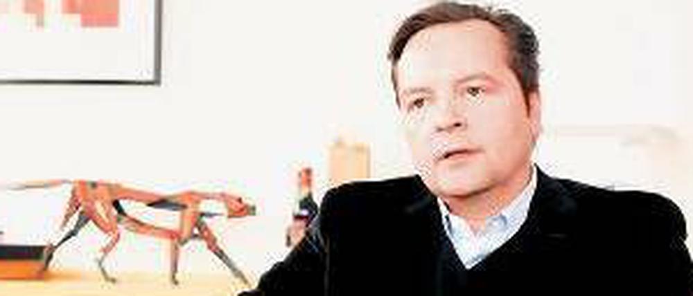 Daniel Wall (45).