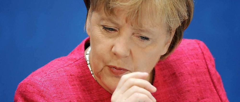 Höre, Basis. Angela Merkel am Samstag bei der CDU-Kreisvorsitzendenkonferenz in Berlin. Sie scheute keinen Vergleich, auch den mit Ludwig Erhard nicht.
