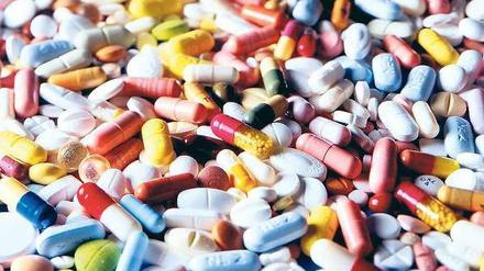 Gift im Depot. Wie bei Medikamenten sollen künftig Beipackzettel die Kunden über Risiken von Finanzprodukten aufklären. Foto: ddp