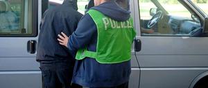 In Berlin wurden fünf Wohnungen durchsucht.