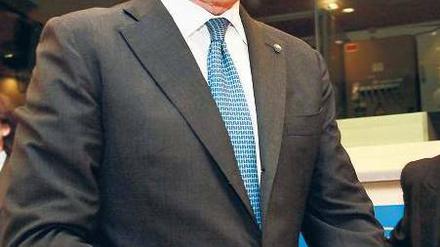 Auftreten wie ein Banker kann Mario Draghi schon. Schließlich war er bei Goldman Sachs und ist seit 2005 Präsident der italienischen Notenbank. 